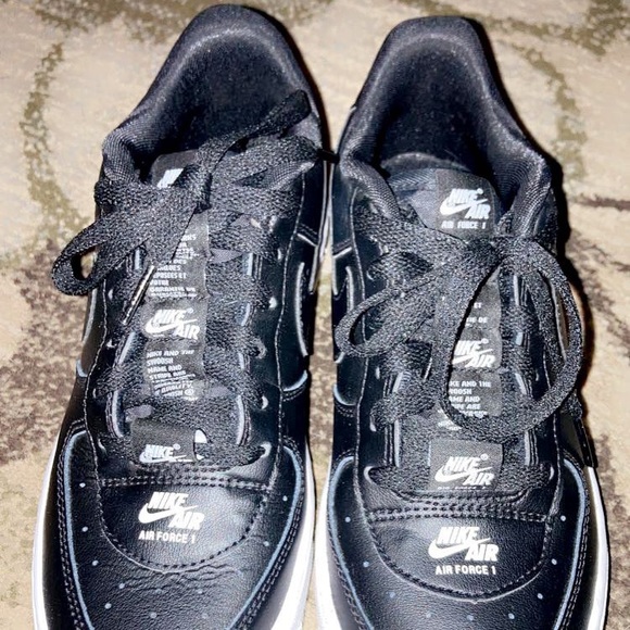 Black Nike Air Force 1s - Picture 5 of 5